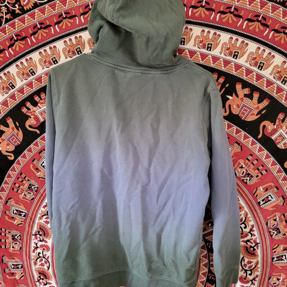 Vans Youth Large Blue/Green Ombre Gradient Kangaroo Pocket Pullover Hoodie
